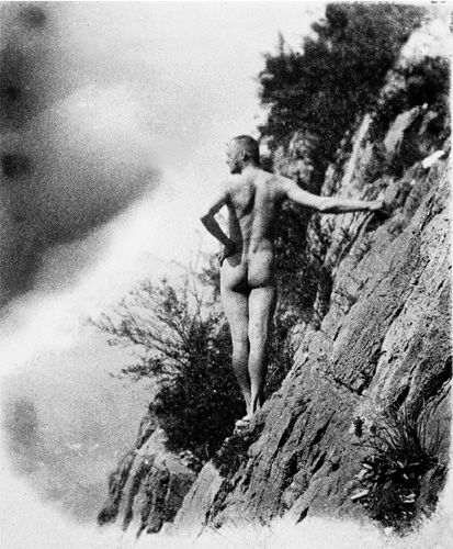 O poeta Hermann Hesse escalava montanhas completamente nu (Fonte: NZZ.ch)