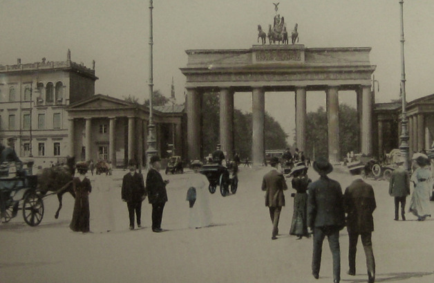 O Portão de Brandemburgo em 1900. (Fonte: Dawanda)